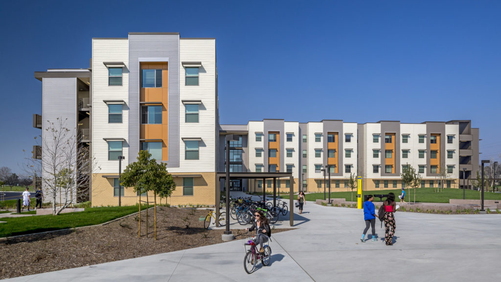 csu-bakersfield-student-housing-steinberg-hart