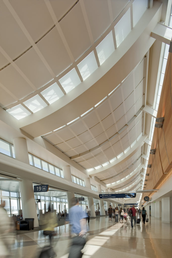 Norman Y. Mineta San Jose International Airport, Terminal B Concourse ...